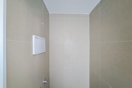 Apartamento à venda com 61m², 2 quartos e 1 vaga Apartamento à venda com 61m², 2 quartos e 1 vagaBanheiro da Suíte