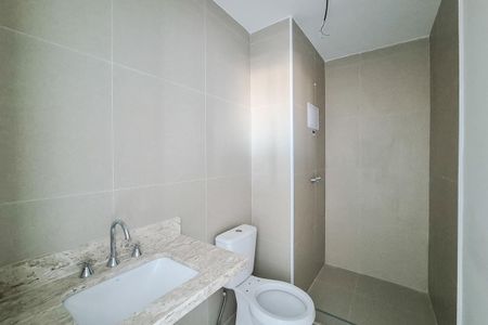 Apartamento à venda com 61m², 2 quartos e 1 vaga Apartamento à venda com 61m², 2 quartos e 1 vagaBanheiro da Suíte