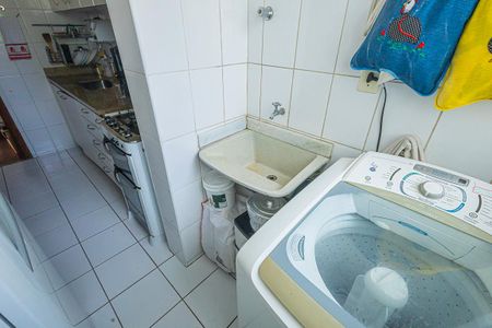 Apartamento à venda com 72m², 3 quartos e 1 vagaarea de serviço