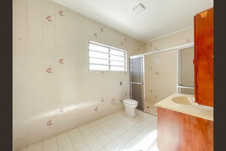 Casa à venda com 238m², 4 quartos e 2 vagasBanheiro 2