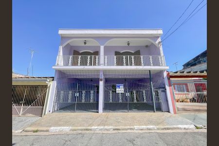 Casa à venda com 238m², 4 quartos e 2 vagasFachada