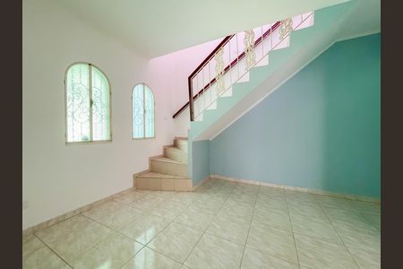 Sala de casa à venda com 4 quartos, 238m² em Jardim D’abril, Osasco