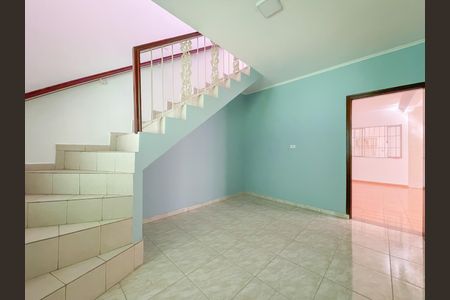 Casa à venda com 238m², 4 quartos e 2 vagasSala