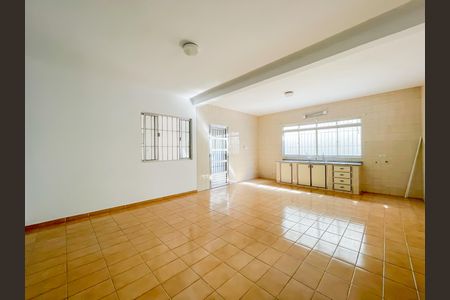 Casa à venda com 238m², 4 quartos e 2 vagasCozinha