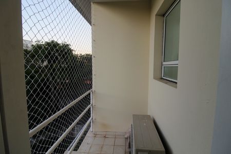 Casa de condomínio à venda com 216m², 4 quartos e 5 vagas Casa de condomínio à venda com 216m², 4 quartos e 5 vagasQuarto 1