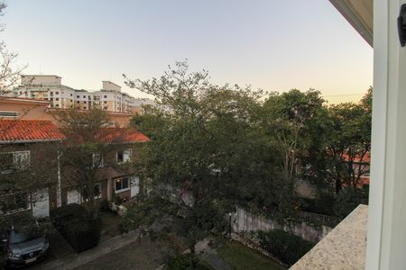 Casa de condomínio à venda com 216m², 4 quartos e 5 vagas Casa de condomínio à venda com 216m², 4 quartos e 5 vagasVista do Quarto 1