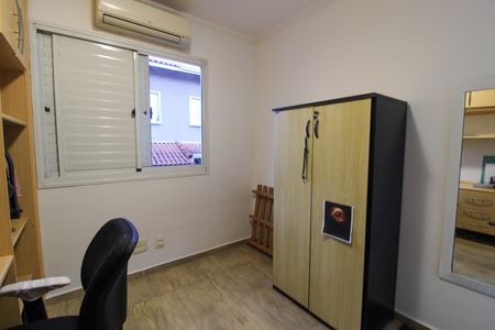 Casa de condomínio à venda com 216m², 4 quartos e 5 vagas Casa de condomínio à venda com 216m², 4 quartos e 5 vagasQuarto 2