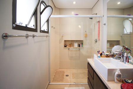 Apartamento à venda com 156m², 3 quartos e 2 vagasBanheiro da Suíte 1
