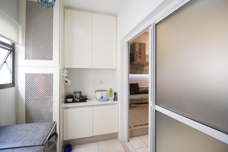 Apartamento à venda com 156m², 3 quartos e 2 vagasÁrea de Serviço