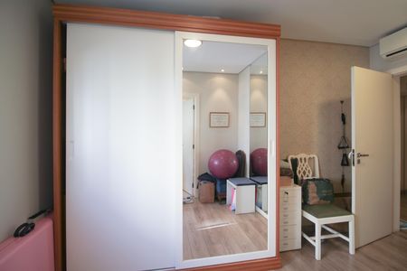 Apartamento à venda com 156m², 3 quartos e 2 vagasSuíte 3