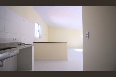 Casa para alugar com 2 quartos, 80m² em Vila Margarida, São Paulo
