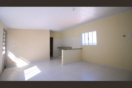 Casa para alugar com 2 quartos, 80m² em Vila Margarida, São Paulo