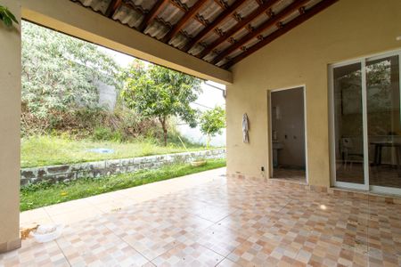 Casa de condomínio para alugar com 325m², 4 quartos e 2 vagasÁrea externa
