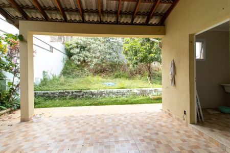 Casa de condomínio para alugar com 325m², 4 quartos e 2 vagasÁrea externa