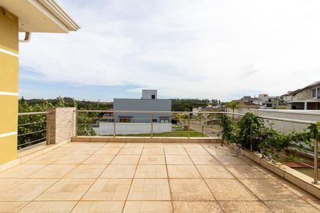 Casa de condomínio para alugar com 325m², 4 quartos e 2 vagasSacada