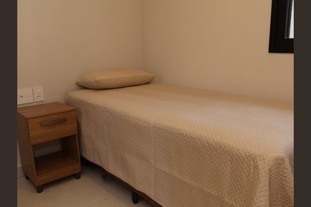 quarto 1 de apartamento à venda com 2 quartos, 60m² em Setor Oeste, Goiânia