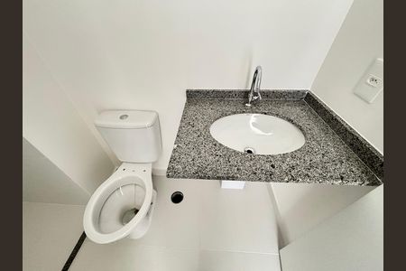 Apartamento à venda com 24m², 1 quarto e sem vaga Apartamento à venda com 24m², 1 quarto e sem vagaBanheiro da Suíte