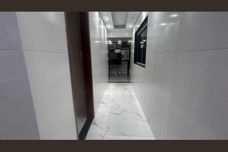 Corredor de casa para alugar com 3 quartos, 300m² em Inhaúma, Rio de Janeiro
