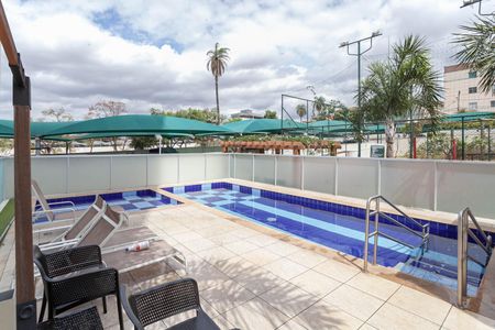 Apartamento para alugar com 75m², 2 quartos e 2 vagasÁrea comum - Piscina