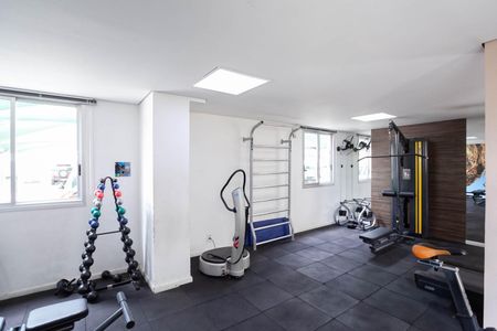 Apartamento para alugar com 75m², 2 quartos e 2 vagasÁrea comum - Academia