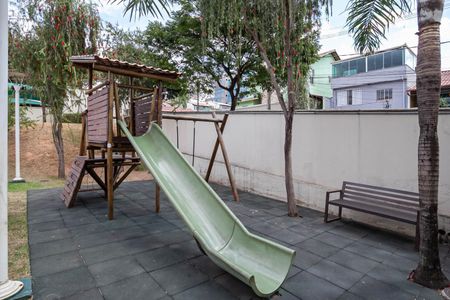 Apartamento para alugar com 75m², 2 quartos e 2 vagasÁrea comum - Playground