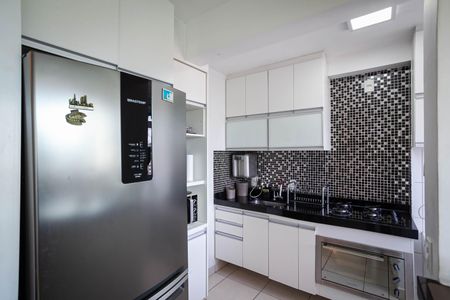Apartamento para alugar com 75m², 2 quartos e 2 vagasCozinha e Área de Serviço