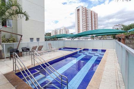 Apartamento para alugar com 75m², 2 quartos e 2 vagasÁrea comum - Piscina