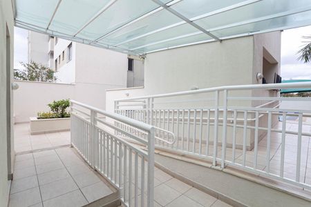 Apartamento para alugar com 75m², 2 quartos e 2 vagasEntrada