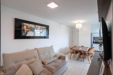 Sala  de apartamento para alugar com 2 quartos, 75m² em Serrano, Belo Horizonte