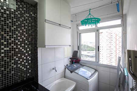 Apartamento para alugar com 75m², 2 quartos e 2 vagasCozinha e Área de Serviço