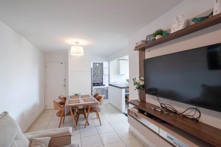 Sala  de apartamento para alugar com 2 quartos, 75m² em Serrano, Belo Horizonte