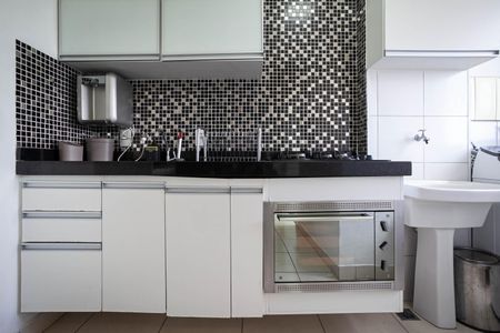 Apartamento para alugar com 75m², 2 quartos e 2 vagasCozinha e Área de Serviço