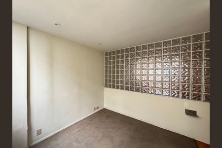 Apartamento à venda com 173m², 3 quartos e sem vaga Apartamento à venda com 173m², 3 quartos e sem vagaEscritório