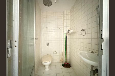 Apartamento à venda com 173m², 3 quartos e sem vaga Apartamento à venda com 173m², 3 quartos e sem vagaÁrea de serviço - banheiro