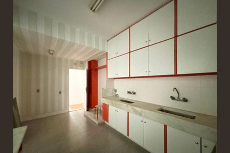 Apartamento à venda com 173m², 3 quartos e sem vaga Apartamento à venda com 173m², 3 quartos e sem vagaCozinha