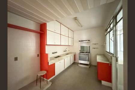 Apartamento à venda com 173m², 3 quartos e sem vaga Apartamento à venda com 173m², 3 quartos e sem vagaCozinha