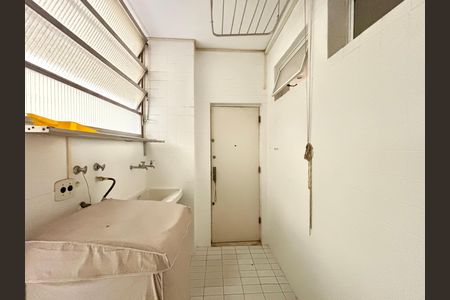 Apartamento à venda com 173m², 3 quartos e sem vaga Apartamento à venda com 173m², 3 quartos e sem vagaÁrea de serviço