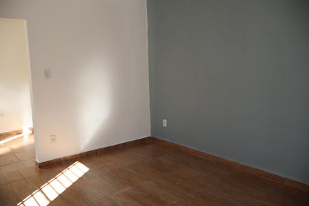 Quarto 2 de casa para alugar com 2 quartos, 45m² em Vila Alpina, São Paulo