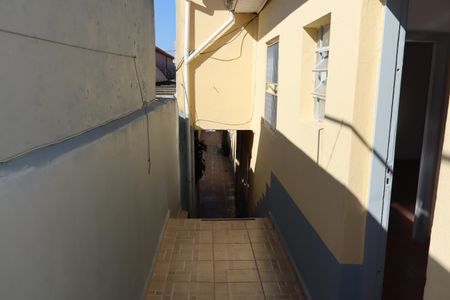 Casa para alugar com 45m², 2 quartos e 1 vagaCorredor de entrada da casa