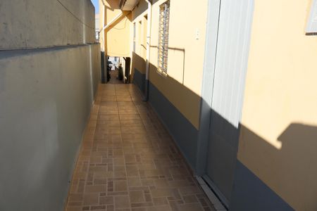Casa para alugar com 45m², 2 quartos e 1 vagaCorredor de entrada da casa