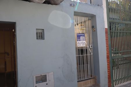 Casa para alugar com 45m², 2 quartos e 1 vagaFachada e portão