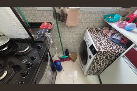 Apartamento à venda com 48m², 2 quartos e 1 vagaCozinha e Área de Serviço