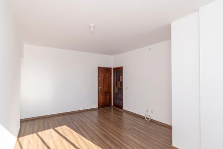 Sala de apartamento para alugar com 2 quartos, 57m² em Ramos, Rio de Janeiro