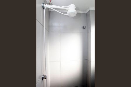 Banheiro de apartamento à venda com 1 quarto, 42m² em Jardim Botânico, Porto Alegre