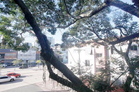 Apartamento à venda com 42m², 1 quarto e 1 vagaCozinha + Área de Serviço Vista