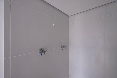Apartamento para alugar com 69m², 2 quartos e 1 vaga Apartamento para alugar com 69m², 2 quartos e 1 vagaBanheiro