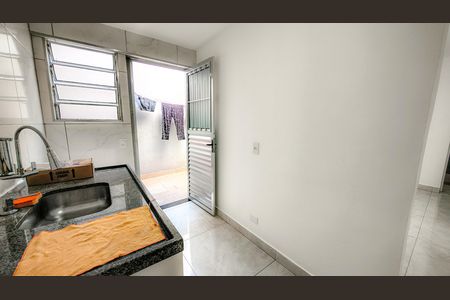 Casa para alugar com 20m², 1 quarto e sem vaga Casa para alugar com 20m², 1 quarto e sem vagaCozinha