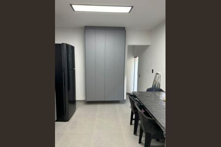Casa à venda com 132m², 1 quarto e 2 vagas