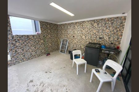 Casa à venda com 132m², 1 quarto e 2 vagas