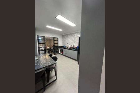 Casa à venda com 132m², 1 quarto e 2 vagas
